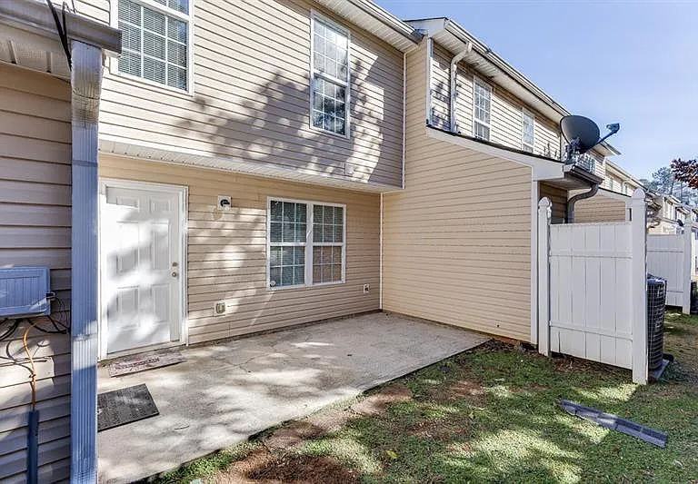 2883 Creek Bottom Ct — Photo 34