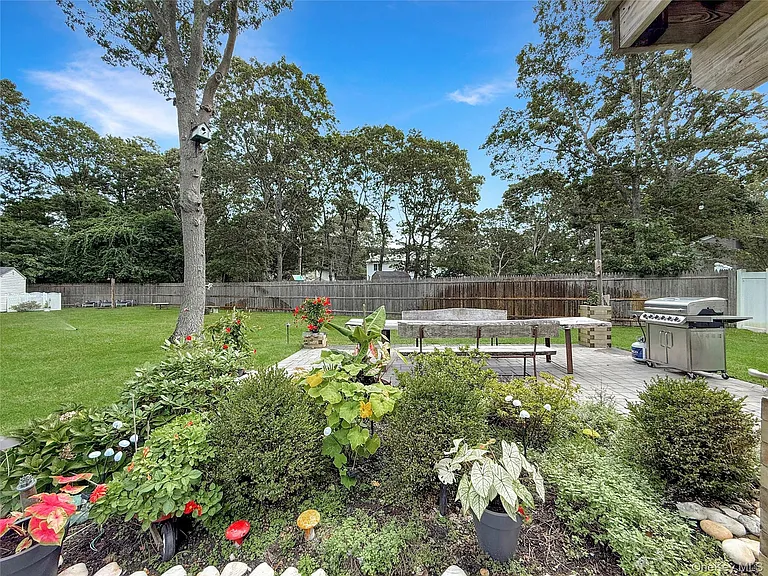 8 Westerly Ct — Photo 6