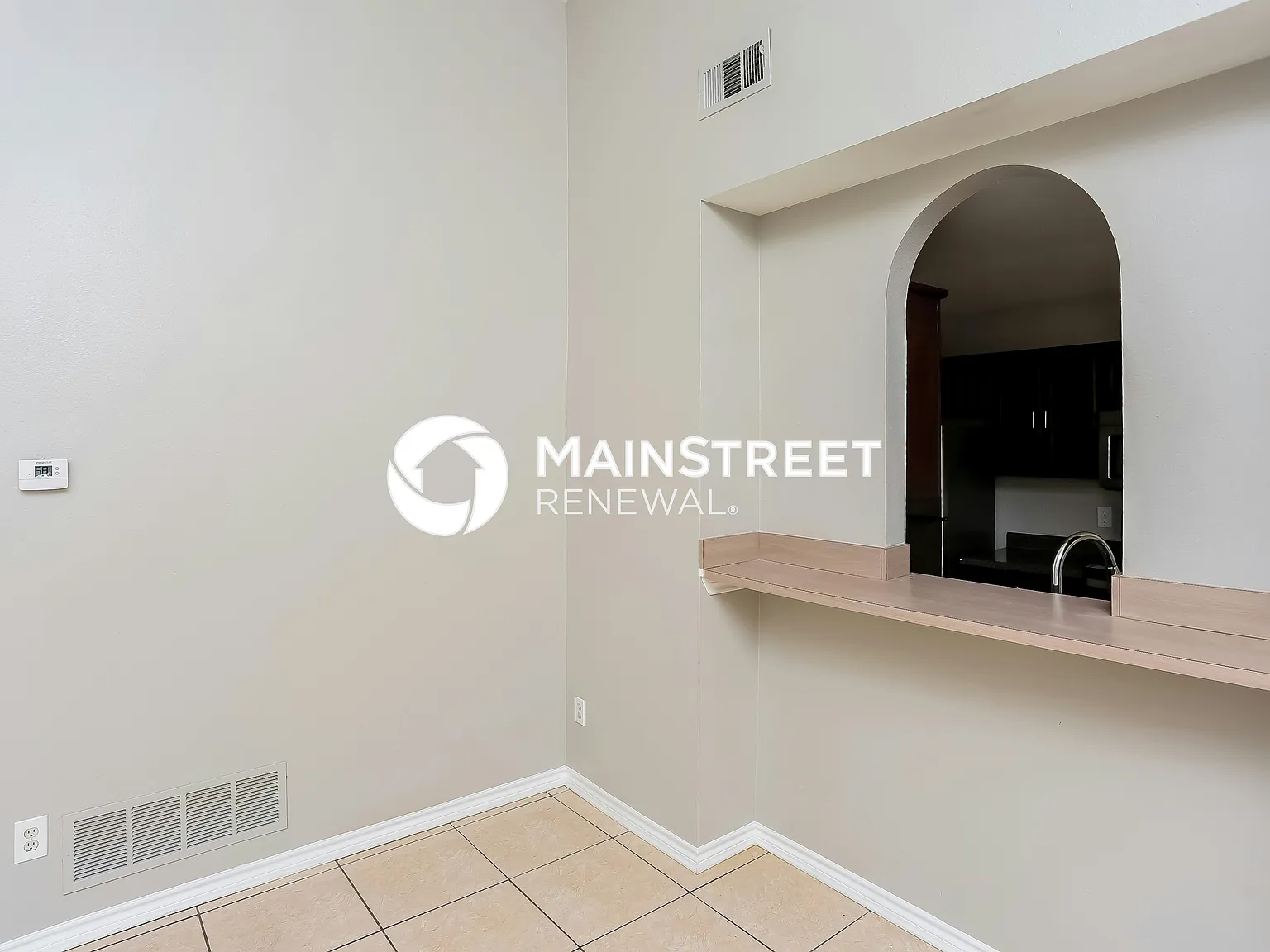 335 Trout St — Photo 2