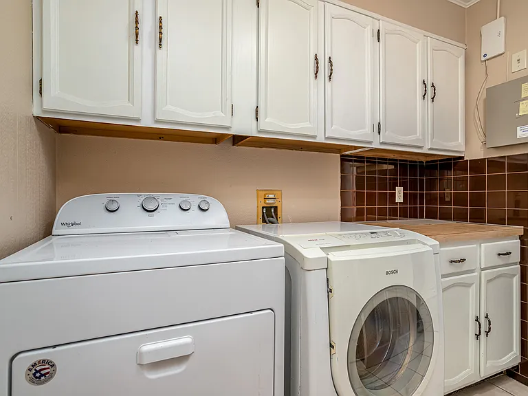 23 Golden Oaks Dr — Photo 27