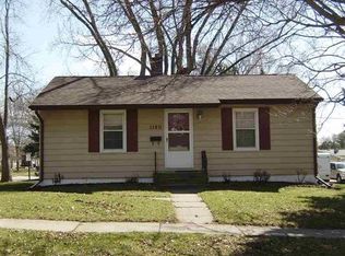 1180 Easton Ave, Waterloo, IA 50702
