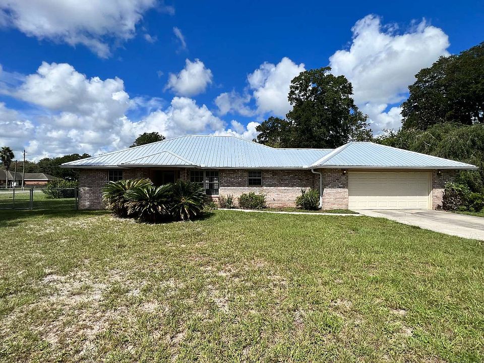 1st image of 116 SE Kiwi Way
