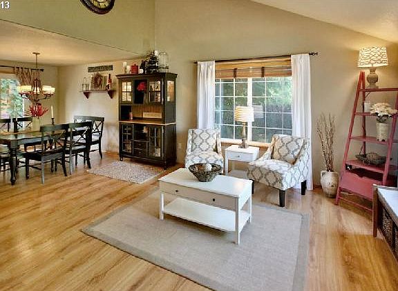 3rd image of 1705 SE 184th Ave