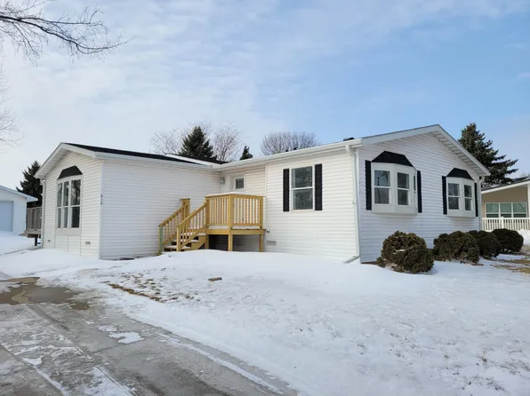 612 6th Ave S, Brookings, SD 57006