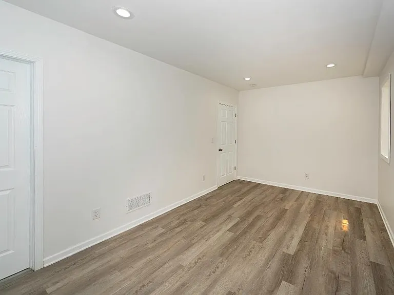 2801 Dillon Dr — Photo 42