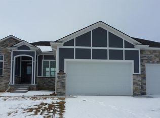 9347 S 31st St, Lincoln, NE 68516