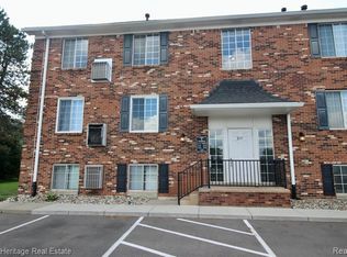 311 W Highland Rd APT T5, Howell, MI 48843