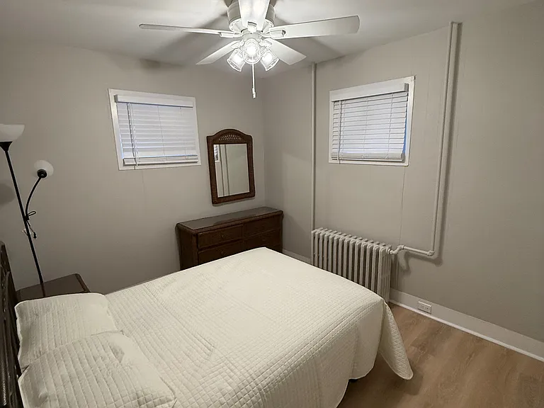 109 N Granville Ave #1 — Photo 12