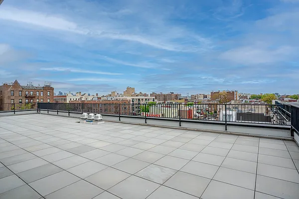 Rented by Modern Spaces | media 6