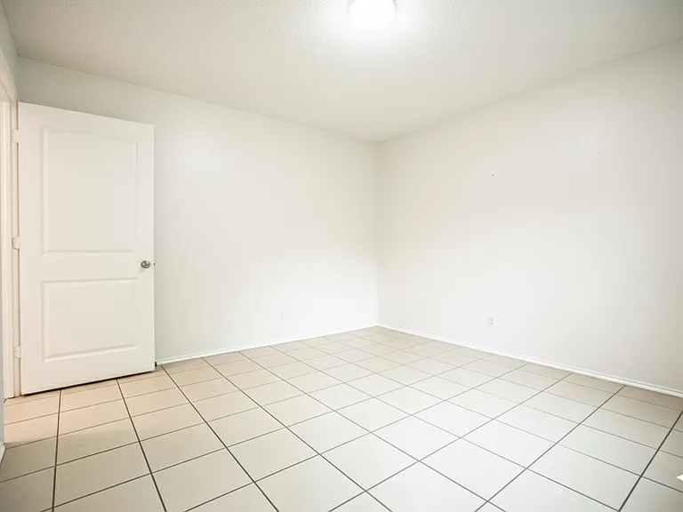 9600 Bear Paw Trl #A — Photo 8