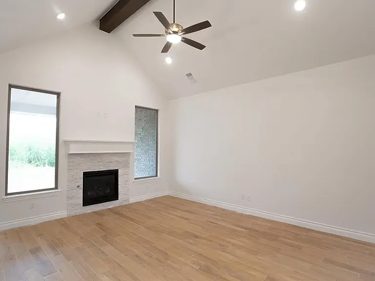 4220 NW 158th St — Photo 5