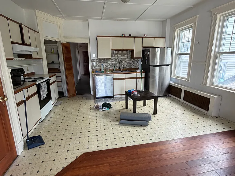 12 Dolphin Ave #3 — Photo 9