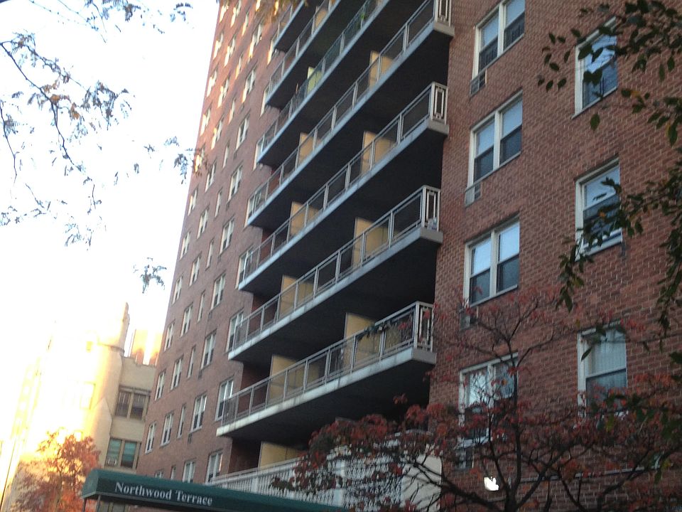 2nd image of 160-10 89th Ave #9J