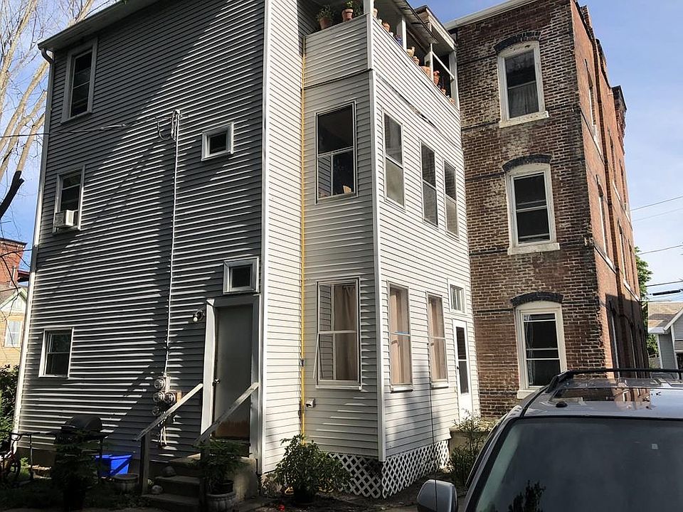 2nd image of 60 Central St