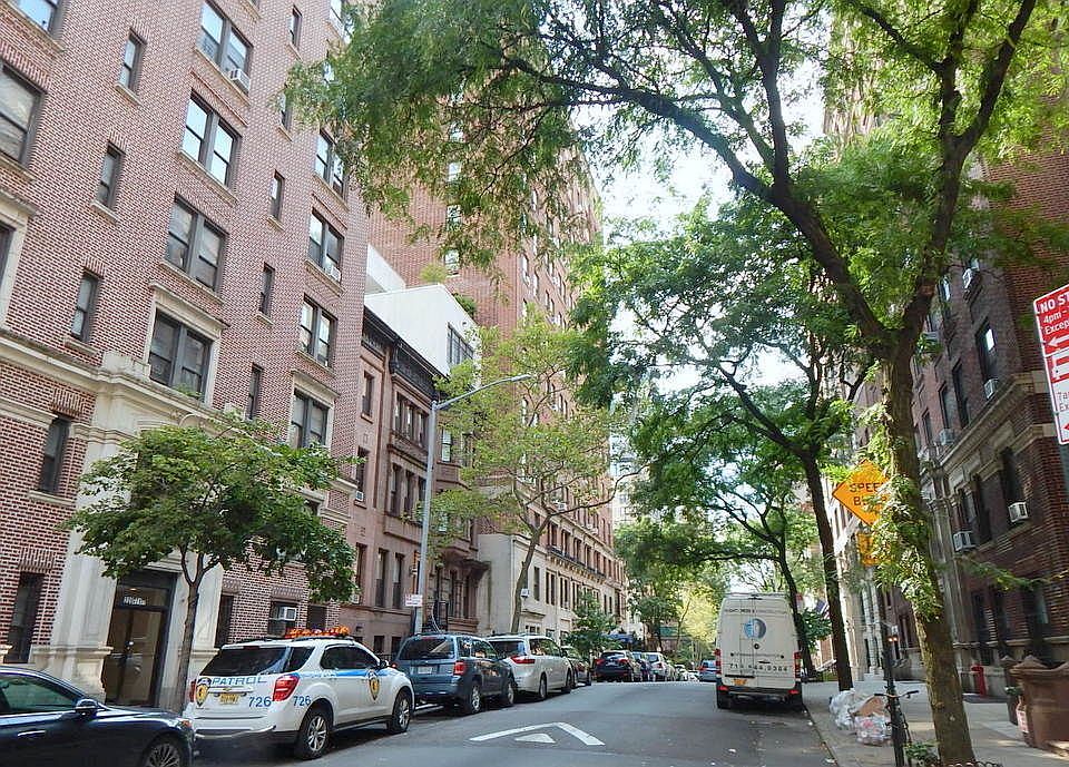1st image of 213 W 71st St APT 3