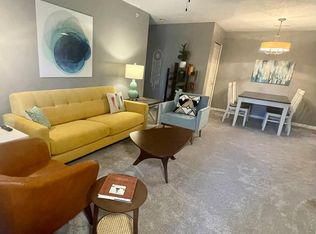 14805 Lenox Dr #205, Strongsville, OH 44136