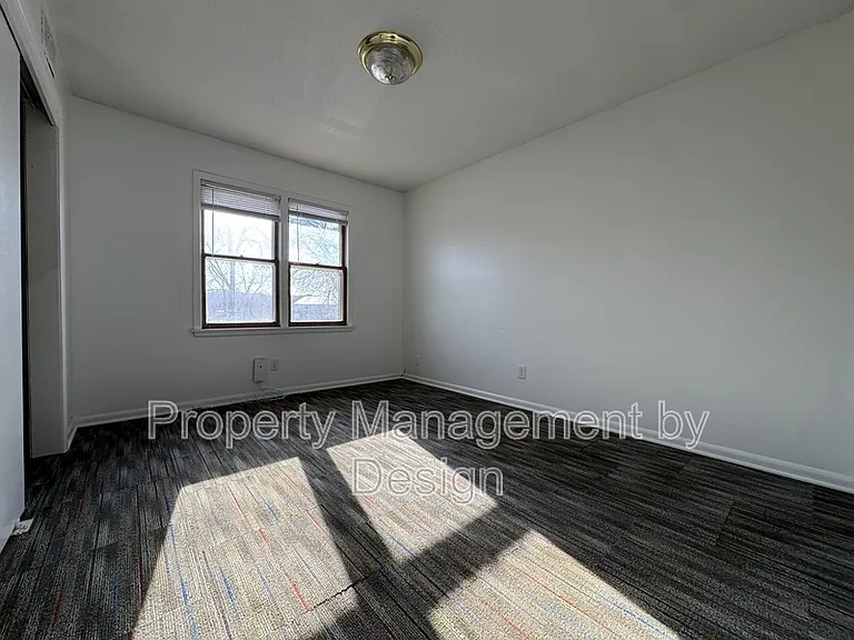 1039 5th St #7 — Photo 7