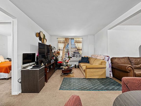 3rd image of 60-11 Broadway APT 3A