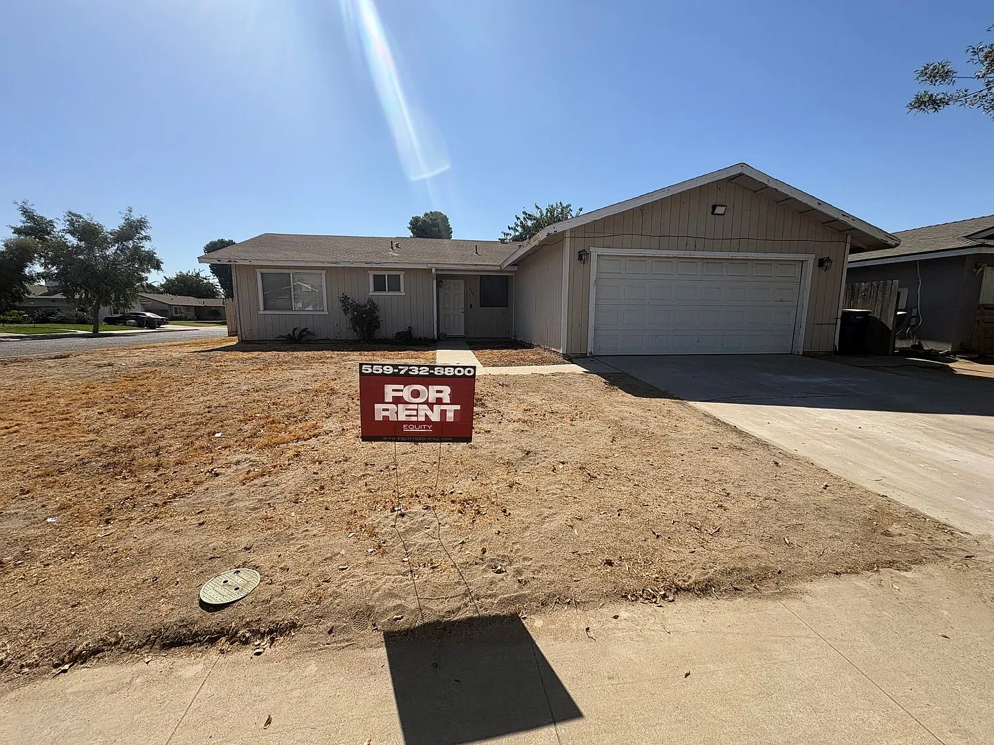 Beautiful Spacious& Cozy Home In Tulare Rent Ready! — Photo 1
