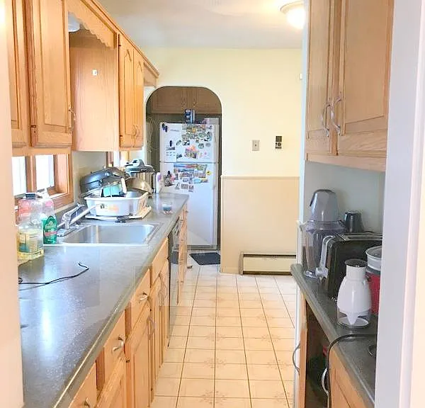 16 Hamilton St #1 — Photo 2