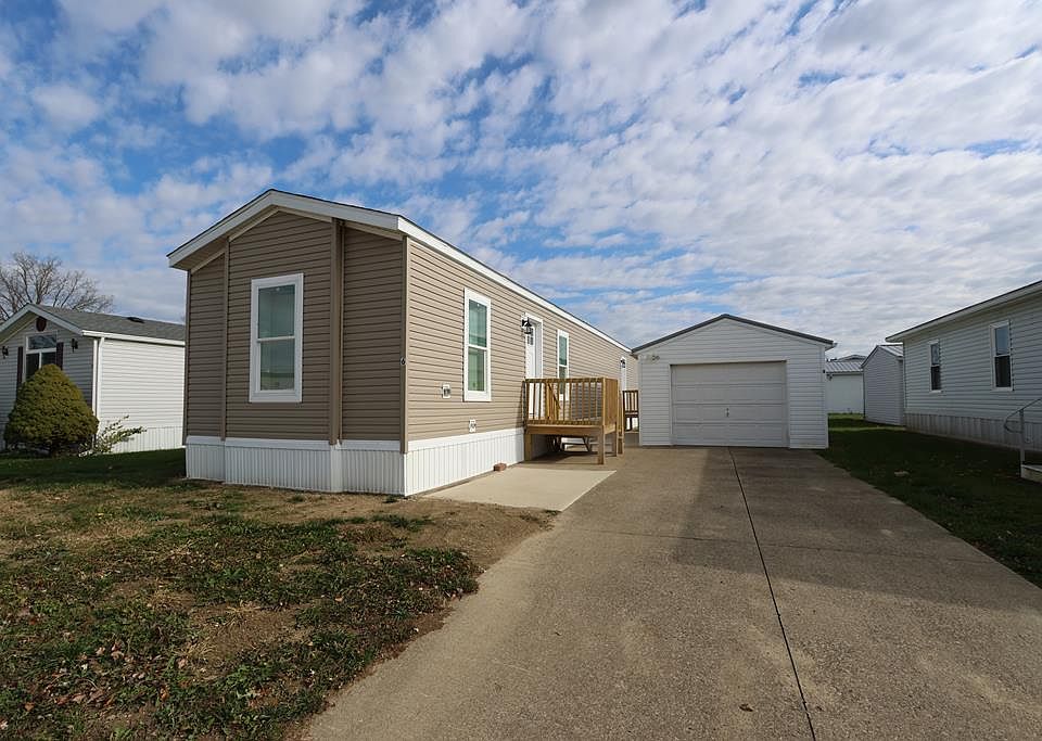 1st image of 6 Reagan Ln