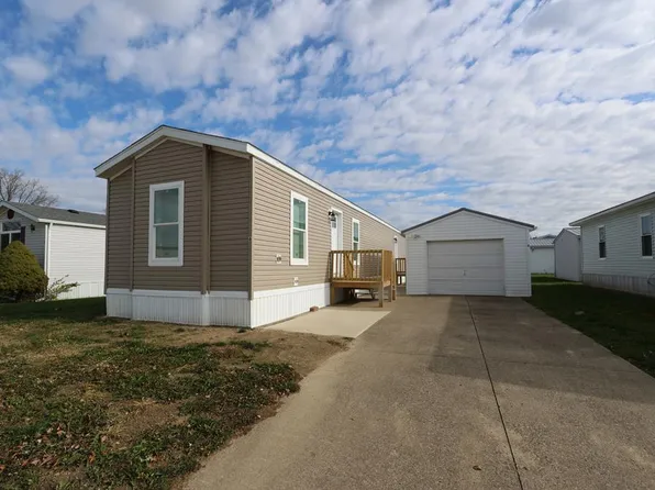 6 Reagan Ln, Shelby, OH 44875