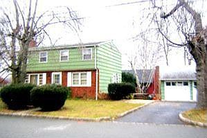 1st image of 68 Sagamore Hill Dr