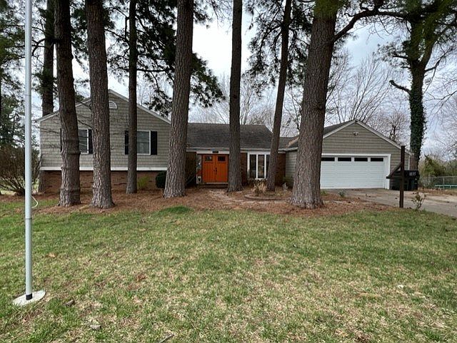 2nd image of 1035 Bell Dr