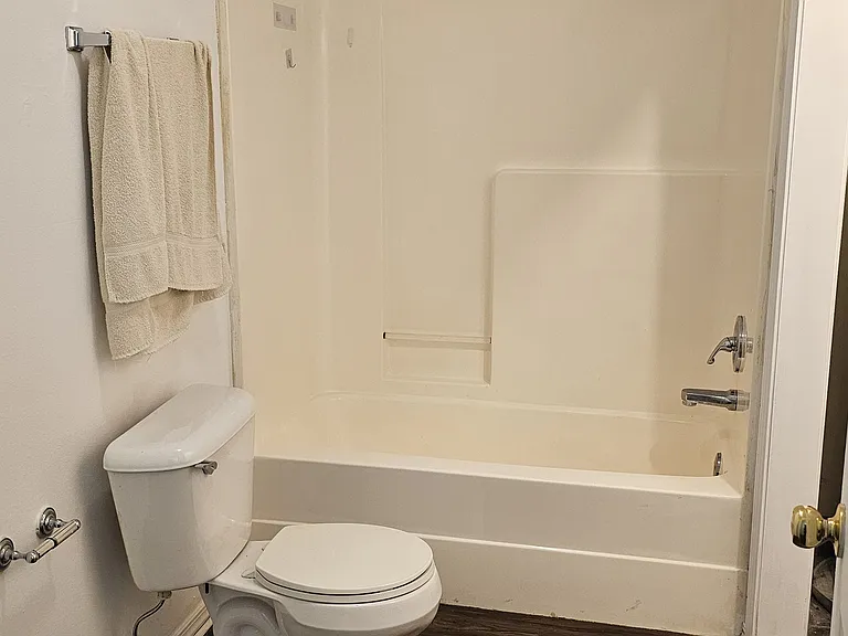 112 Winchester Point #C — Photo 20