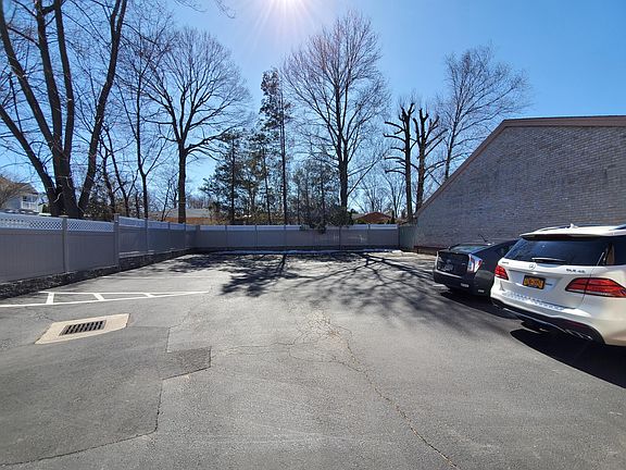 2nd image of 122 Forest Ave #A