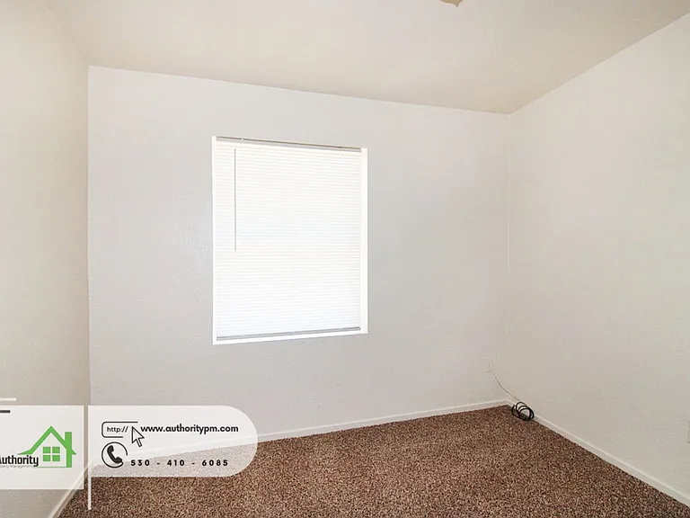 5410 Happy Valley Rd #2 — Photo 16