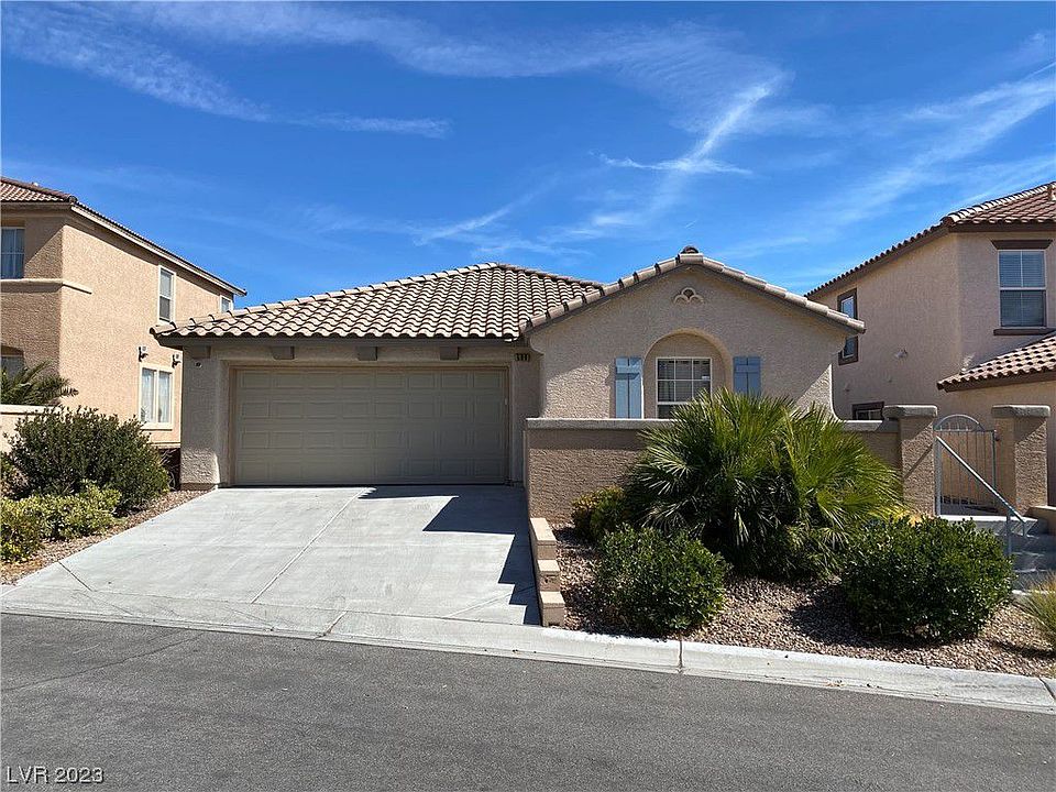 1st image of 568 Caribbean Palm Dr