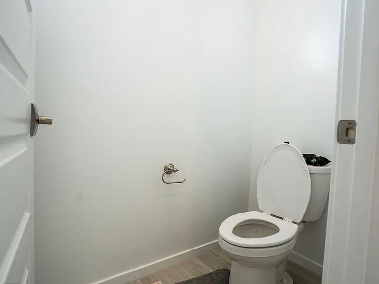 3529 E Rollins St — Photo 7