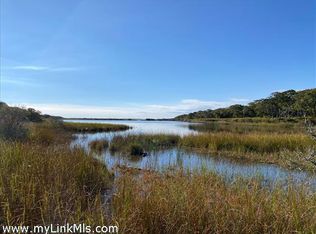 6 Swan Neck Rd, Edgartown, MA 02539