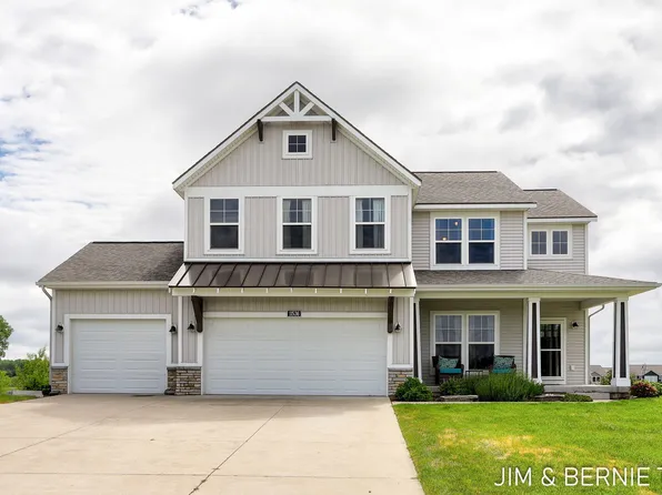 11536 84th Ave, Allendale, MI 49401