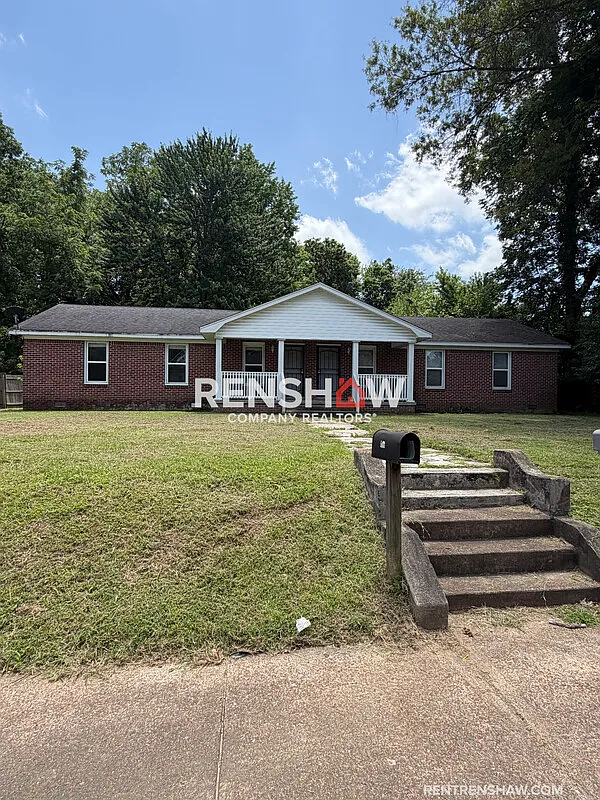 2 bed, 1.0 bath, 987 sqft, $800 — Photo 1