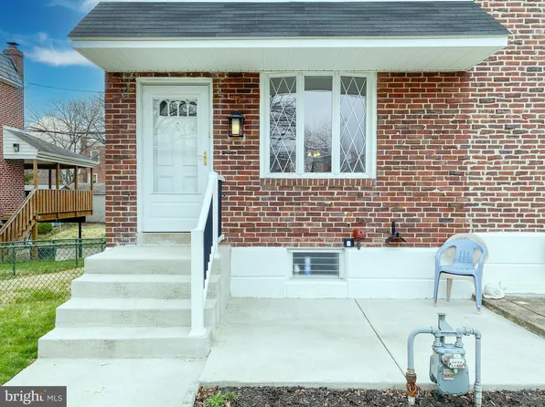 800 Crescent Dr, Glenolden, PA 19036