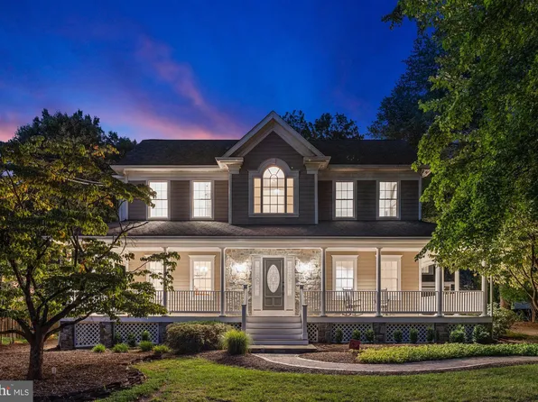 916 Glyndon St SE, Vienna, VA 22180