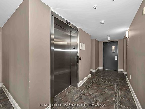 3rd image of 2376 Albert St #103