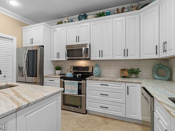 5th image of 3822 NW 32nd Pl