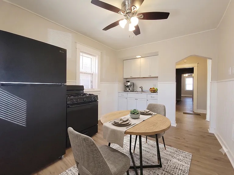 708 Wilmington Ave #1F — Photo 3