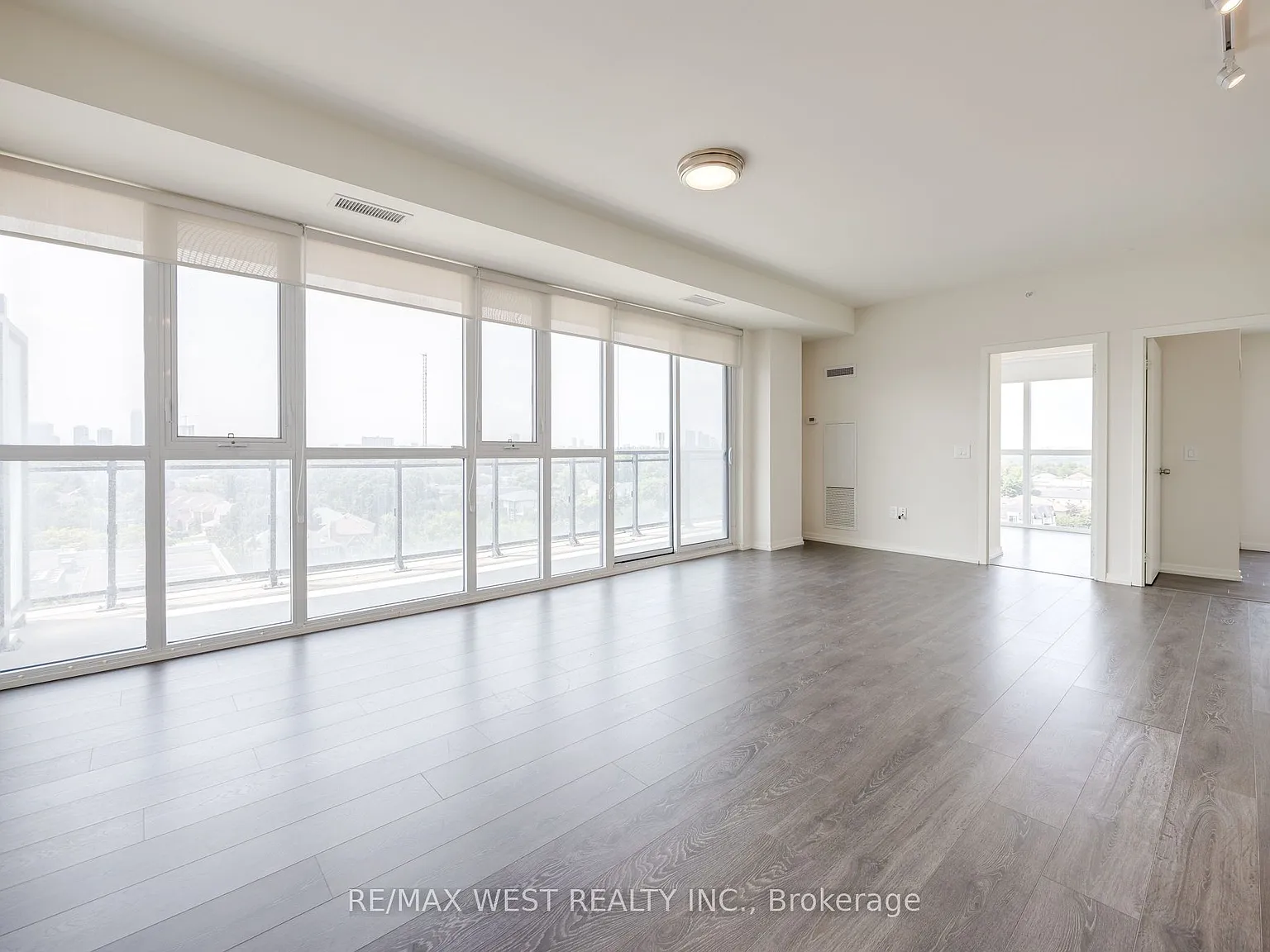 2 bed, $3,100 — Photo 2