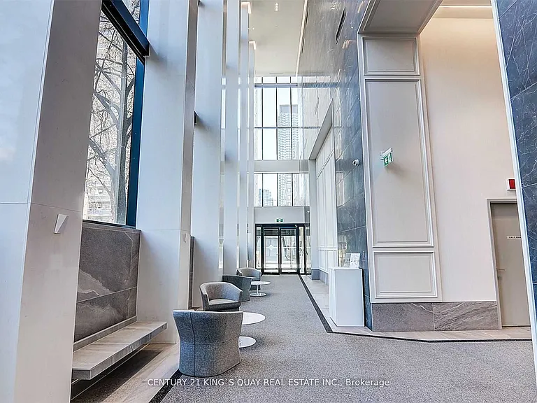 3 Gloucester St #3810 — Photo 8