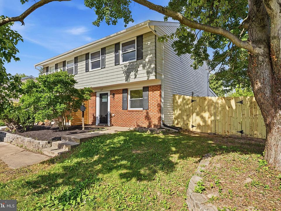 1st image of 225 Haverhill Rd