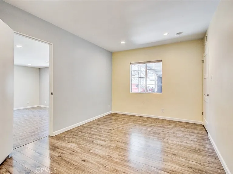 6854 Gentry Ave #ADU — Photo 9