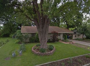 208 Jay Ct, Bentonville, AR 72712