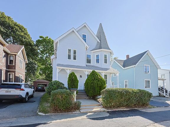 4th image of 12 Norwood St