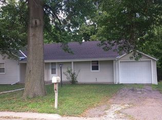 1722 N Iowa Ave, York, NE 68467