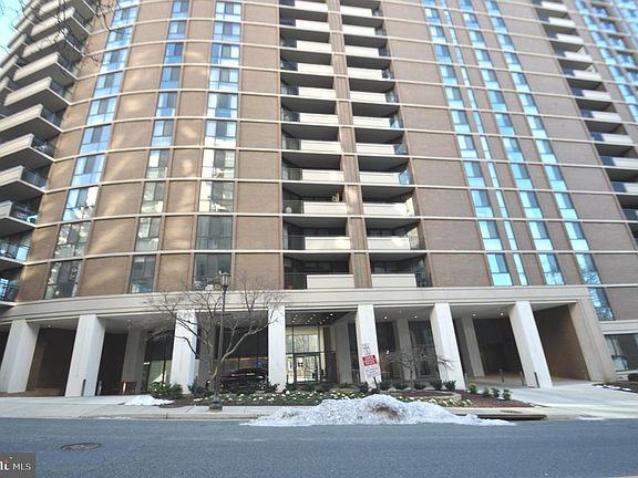 2nd image of 4620 N Park Ave APT 704W