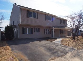 248 Willow Dr, Levittown, PA 19054